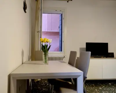 TV o dispositivi per l'intrattenimento presso Elia1141
