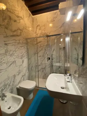 Bagno di TINTORETTO VISTA REAL VENICE