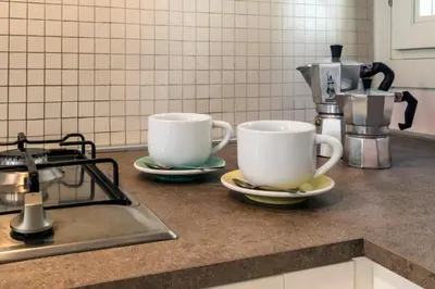 Set per la preparazione di tè e caffè presso Appartamento Biennale