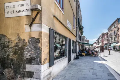 Il quartiere o una zona nella vicinanze dell'appartamento
