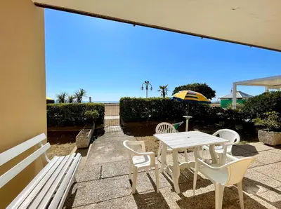 Balcone o terrazza di Villa Fronte Mare - Carraro Immobiliare - Family Apartments