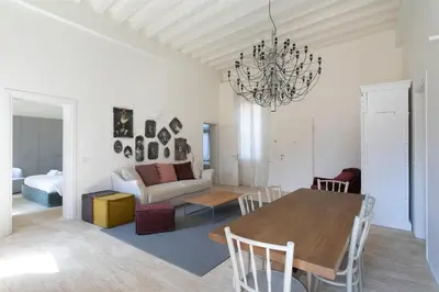 Area soggiorno di Infinite House Guglie