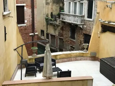 Balcone o terrazza di LUXURY APARTMENT San Marco Experience
