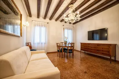 TV o dispositivi per l'intrattenimento presso Casanova Fenice - Canal View