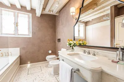 Bagno di L'Opera Divina- Dimora Italia -
