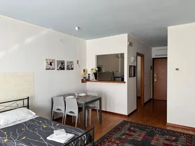 Cucina o angolo cottura di OTB Italia 1 - Luminoso appartamento tra Venezia e Treviso con Terrazza e Posto auto Coperto