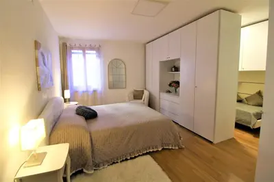 Letto o letti in una camera di Charming canal view San Marco apartment