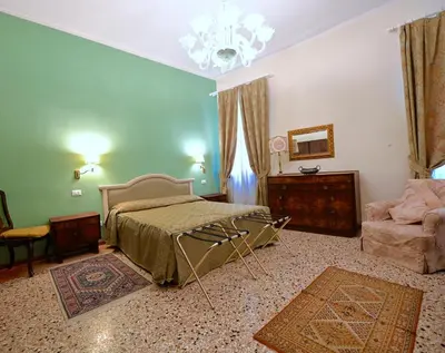 Letto o letti in una camera di Chandeliers Apartment
