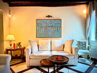 Area soggiorno di Ca Spada 2 Bedrooms & 2 Bathrooms Venice Apartment