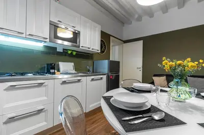 Cucina o angolo cottura di Ca' d'Oro Cozy Suite by Wonderful Italy