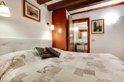 Letto o letti in una camera di Leo APARTMENT LOC-03081