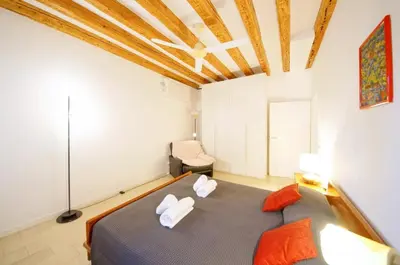 Letto o letti in una camera di DolceVita Apartments N 489 San Marco
