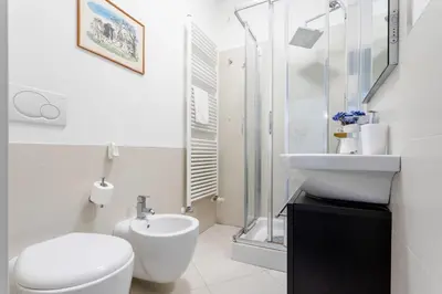 Bagno di GuestHost - Castello Appartamento con vista sul Canale x6