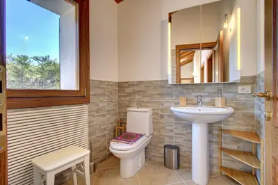 Bagno di TORRE-BARBARIGA country house,3 beds,3 bath,parking