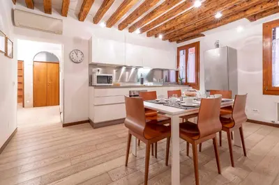 Cucina o angolo cottura di central apt