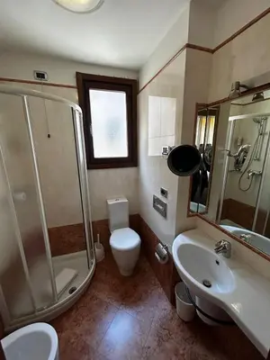 Bagno di Ambassador Tre Rose