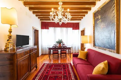 TV o dispositivi per l'intrattenimento presso Palazzo Schiavoni Residenza d'epoca & Suite-Apartments