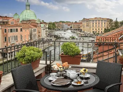 Vista sul fiume nelle vicinanze dell'hotel