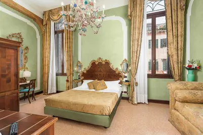Letto o letti in una camera di Hotel San Moisè