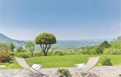 Paesaggio naturale nelle vicinanze della casa vacanze