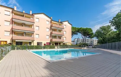 Piscina di Acquamarina 65 o nelle vicinanze