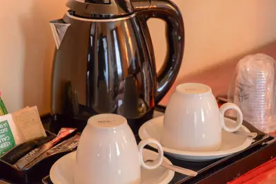 Set per la preparazione di tè e caffè presso Hotel Le Boulevard