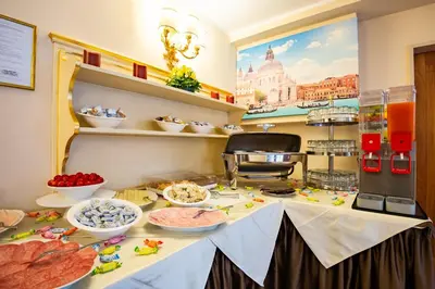 Cibo presso l'hotel o nelle vicinanze