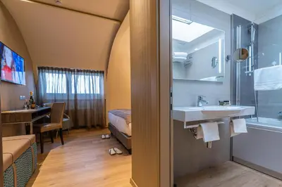 Bagno di Smart Hotel Holiday