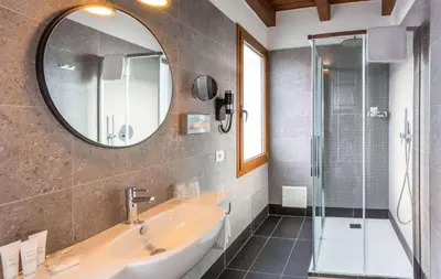 Bagno di BEST WESTERN Titian Inn Hotel Treviso