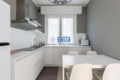 Cucina o angolo cottura di Condominio Secchiati