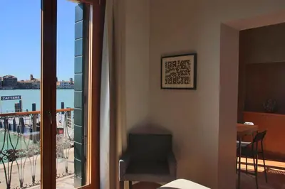 Vista sul fiume nelle vicinanze dell'appartamento