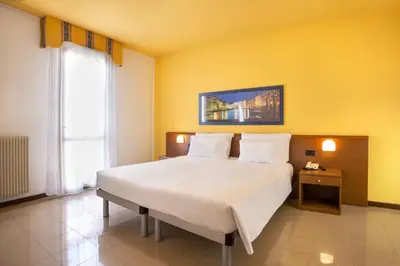 Letto o letti in una camera di BEST WESTERN Titian Inn Hotel Venice Airport