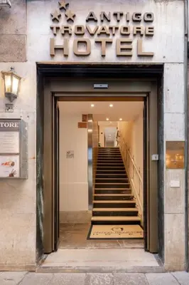 Facciata o entrata di Hotel Antigo Trovatore