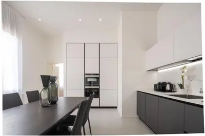 Cucina o angolo cottura di Design Apartment with Balcony on the Grand Canal R&R