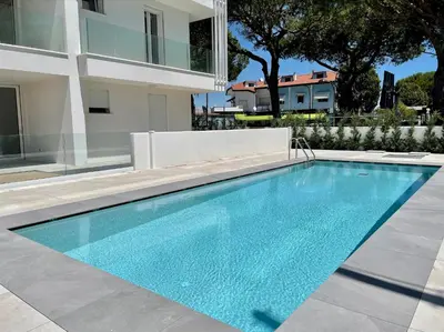 Piscina di C Palace - Carraro Immobiliare - Family Apartments o nelle vicinanze