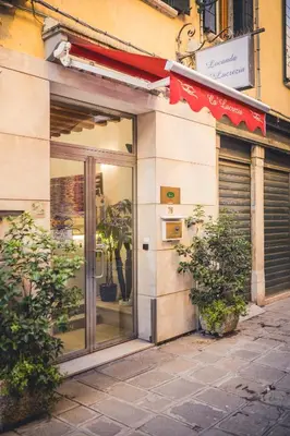 Facciata o entrata di Locanda Ca' Lucrezia