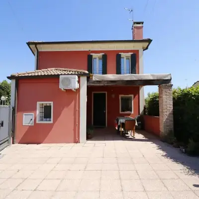 Donatella House