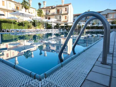 Piscina di Comfy seaside flat-Beahost o nelle vicinanze