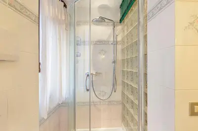 Bagno di CANAL-FRESCO-Rialto