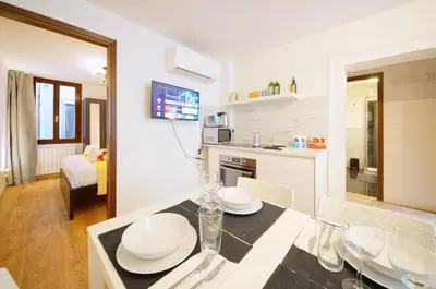 Cucina o angolo cottura di Calle dei Fabbri Apartment Marble