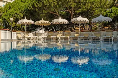 Piscina di Salus Smart & Chic Hotel o nelle vicinanze
