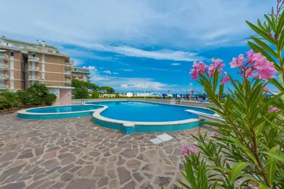 Piscina di Residence Solmare Immobiliare Pacella o nelle vicinanze