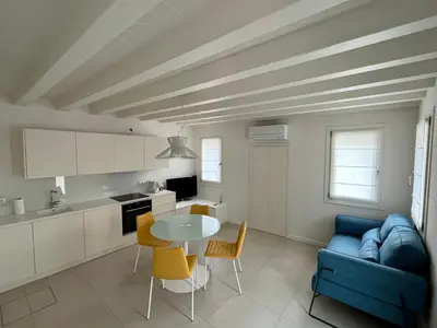 Cucina o angolo cottura di Alla Torre 735 - Stay Local Burano
