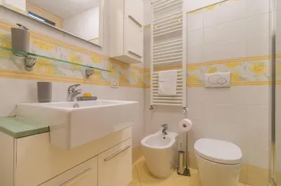 Bagno di Casa Masa close to @S.Lucia Train Station