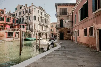 Vista sul fiume nelle vicinanze dell'appartamento