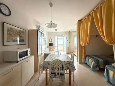 Cucina o angolo cottura di Condominio Playa-SOLO PER FAMIGLIE-Walterigato Apartments