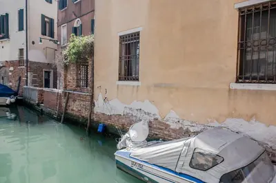 Vista sul fiume nelle vicinanze dell'appartamento