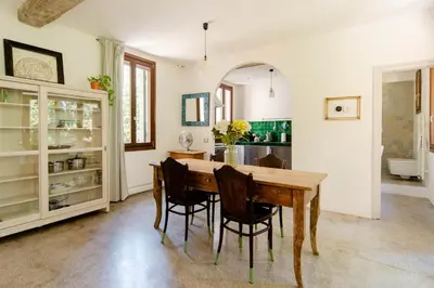 Cucina o angolo cottura di Melusina Homes Venice Historical Center