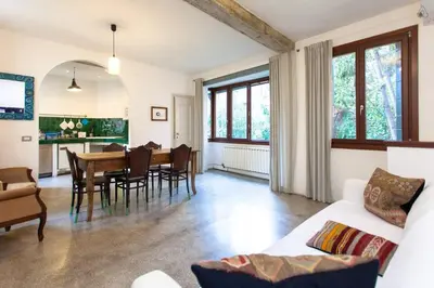 Area soggiorno di Melusina Homes Venice Historical Center