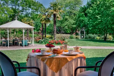 Giardino di Park Hotel Junior